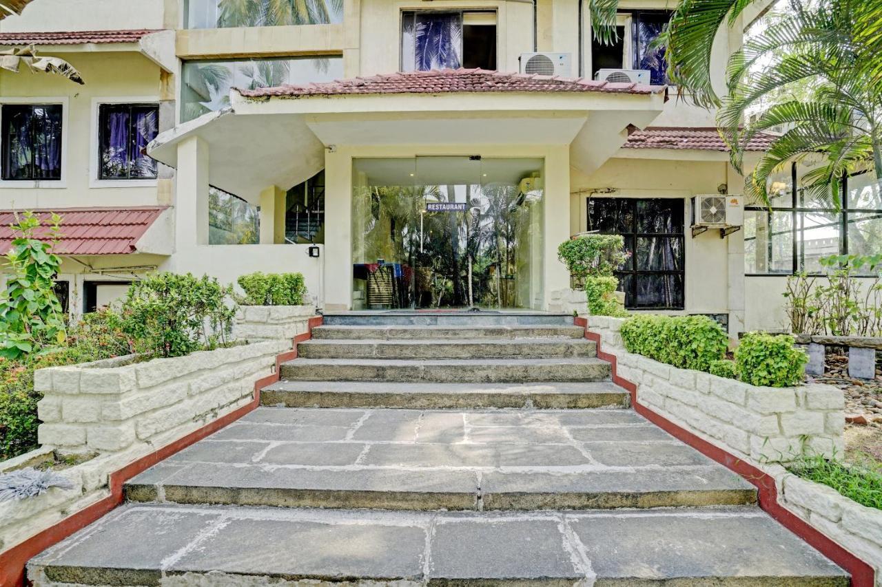Hotel Capital O Kov082 Country Club Hospitality 3*