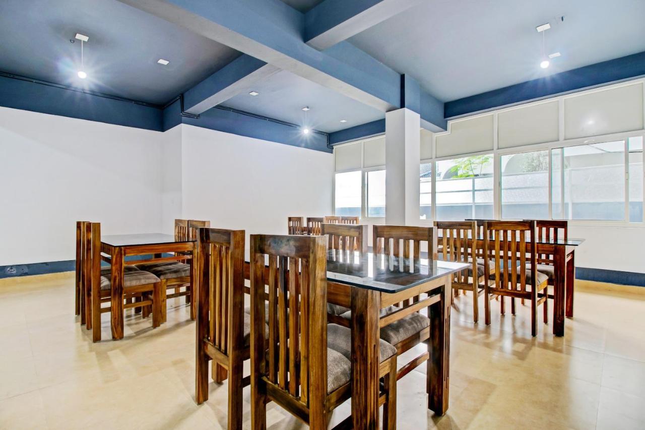 Capital O Kov082 Country Club Hospitality 3*